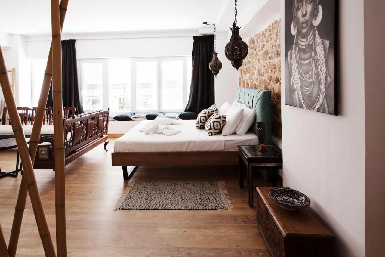 Hard Loft διακοσμημένο σε λευκό φόντο. Appartement *