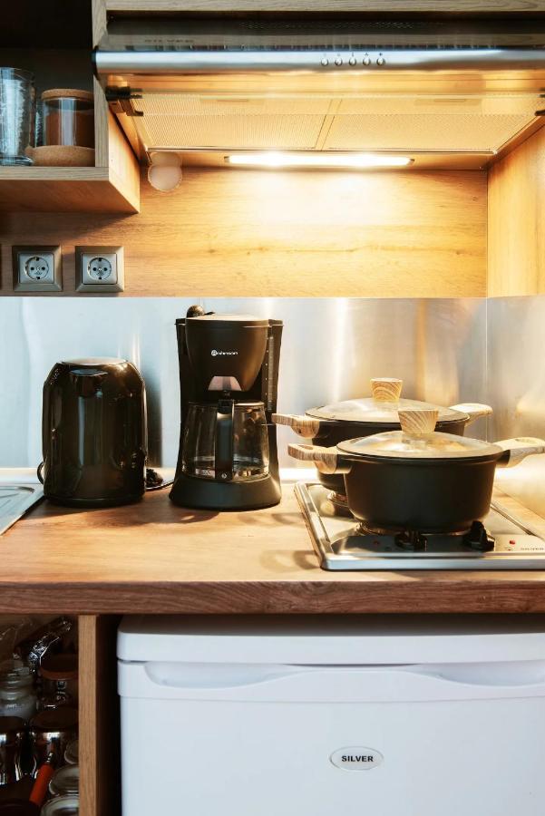 Hard Loft διακοσμημένο σε λευκό φόντο. Appartement