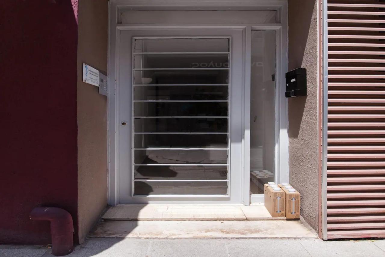 Hard Loft διακοσμημένο σε λευκό φόντο. Appartement *